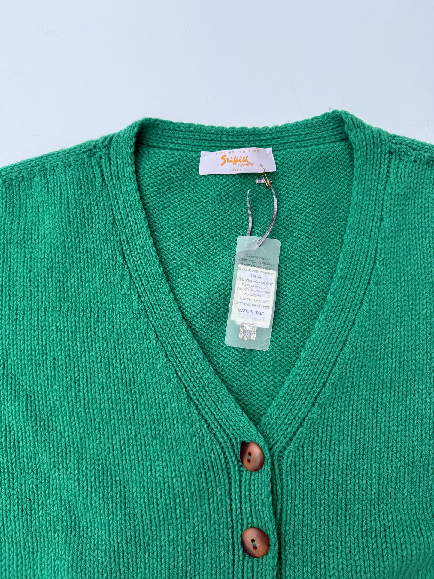 Magnifique Cardigans 12fils en laine Cashmere